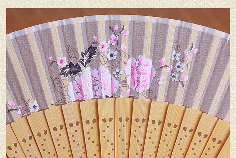 Antiquity Folding Fan Chinese Classical Sprinkle Gold Silver Exquisite Hand Fan Hanfu Cheongsam Ventilador Catwalk Photo Props